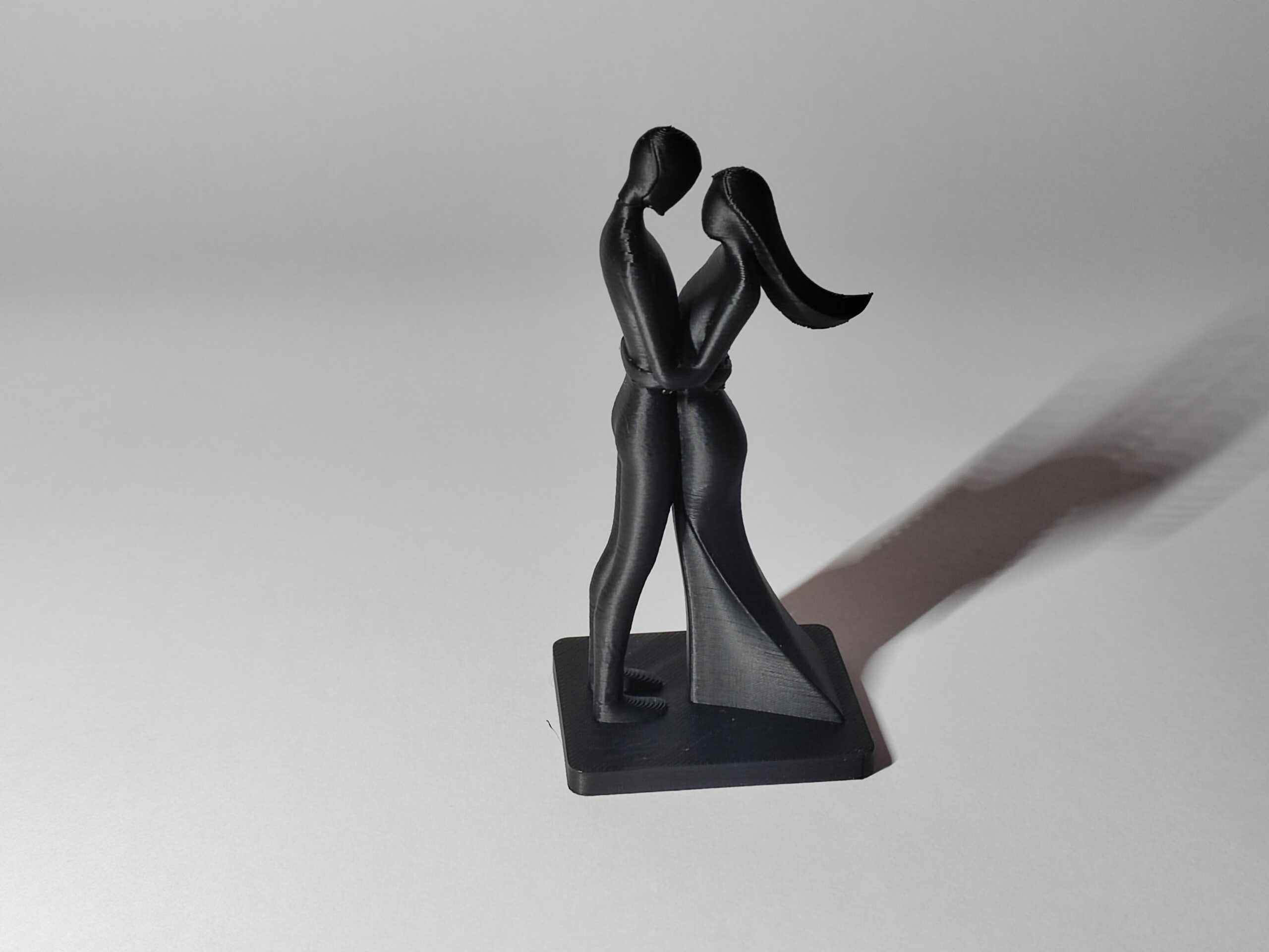 Ölelkező pár, valentin napi ajándék